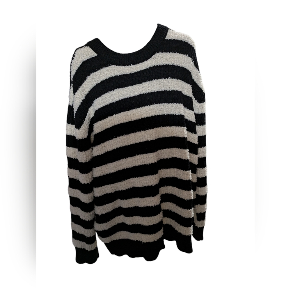 Striped Black and White Women's Sweater